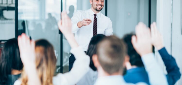 Formation de conseiller de vente à Nantes : un tremplin vers une carrière réussie